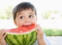 裹干发帽吃娱乐瓜,揭秘明星幕后趣事