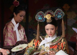 太后娘娘在娱乐圈吃瓜,宫廷视角下的明星风云